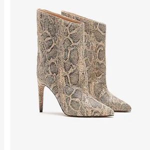 👢EXPRESS Asymmetrical Snakeskin Booties